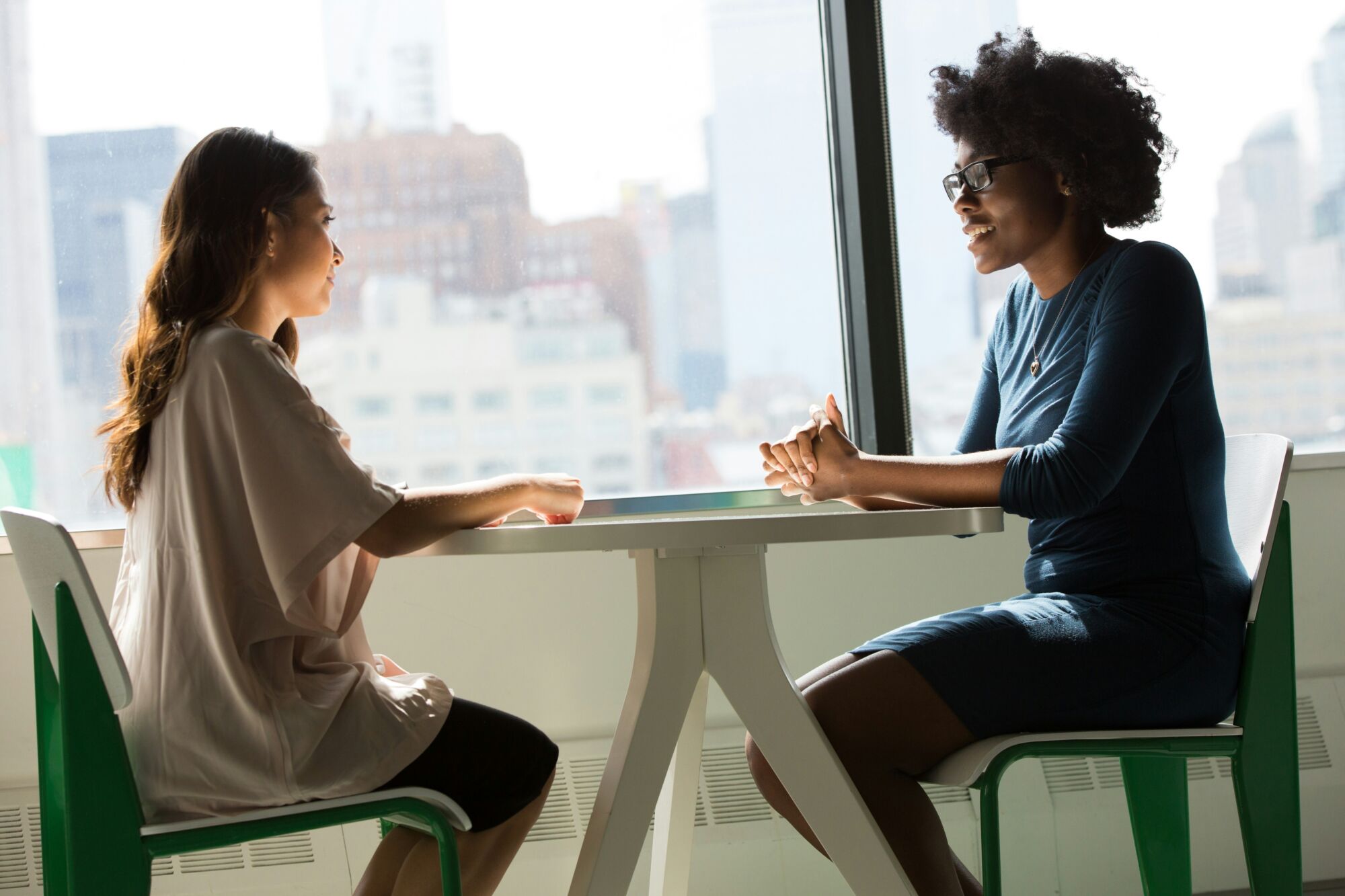 ENTRETIEN ENTRE UNE PROFESSIONNELLE DE LACCOMPAGNEMENT ET UNE PERSONNE ACCOMPAGNEE | Allo nuisible Punaises de lit : un intervenant de confiance pour les structures qui accompagnent adultes et mineurs Bischheim 0